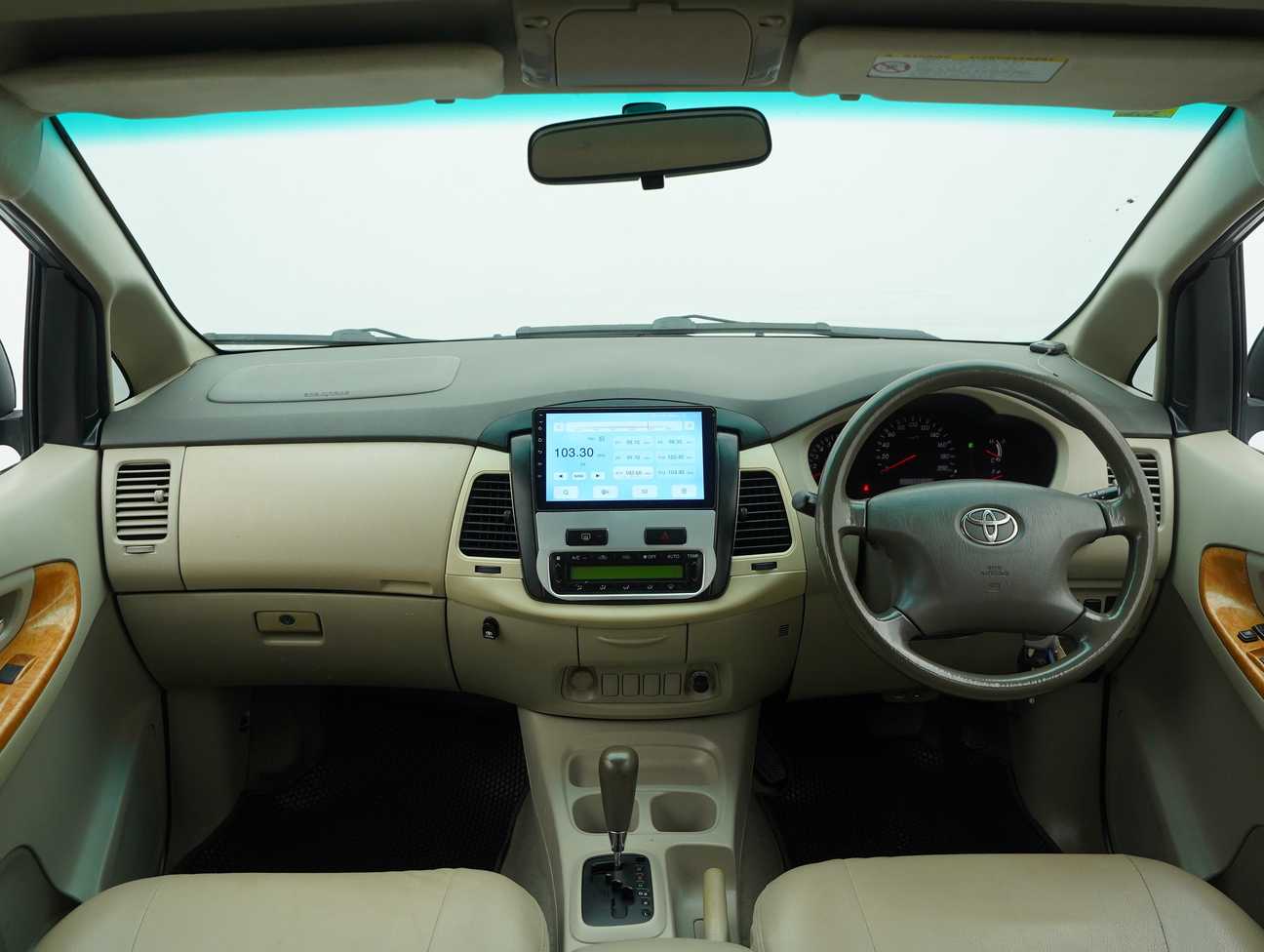 used 2011 Toyota Innova G 2.0