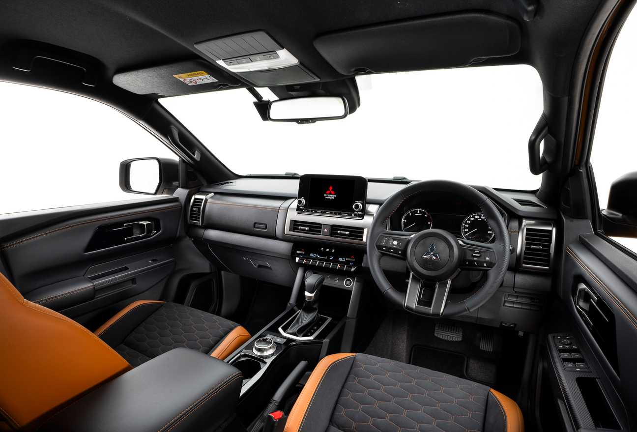 used 2025 Mitsubishi Triton Athlete Dual Cab 4X4 2.4