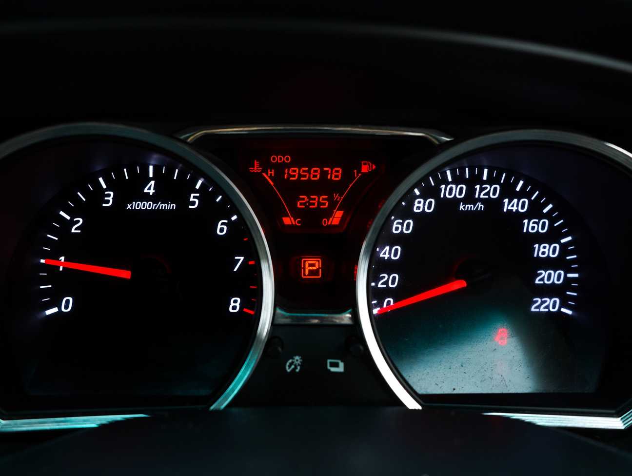 used 2013 Nissan Grand Livina Comfort 1.6