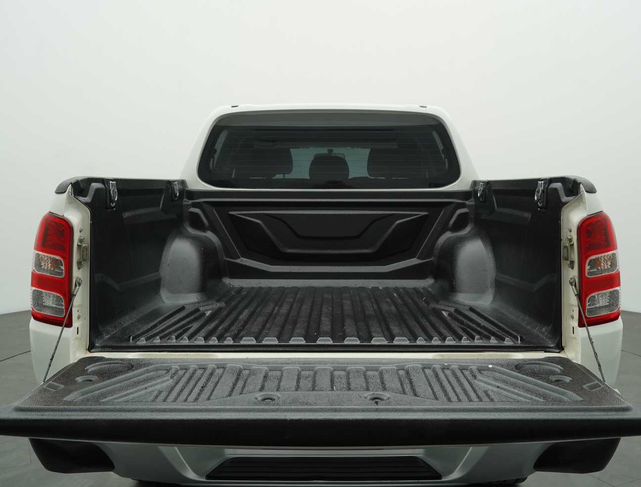used 2015 Mitsubishi Triton VGT Dual Cab 4X4 2.5