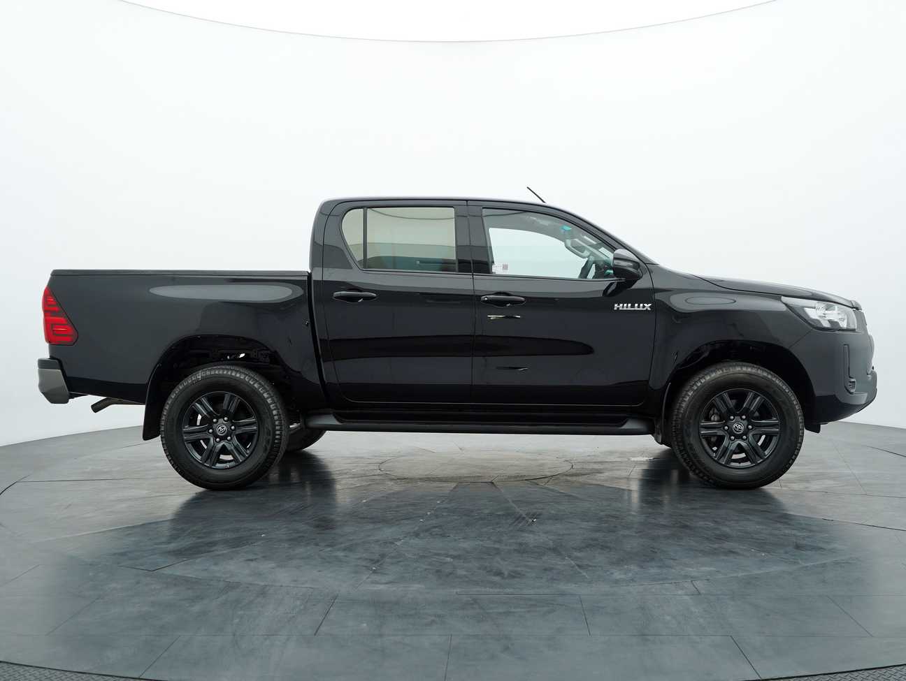 used 2022 Toyota Hilux E Dual Cab 2.4