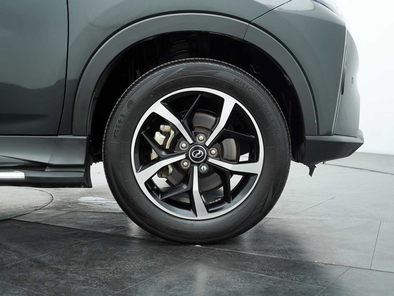 terpakai 2019 Perodua Aruz AV 1.5
