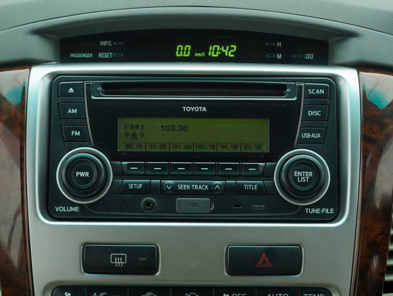 used 2011 Toyota Innova G 2.0