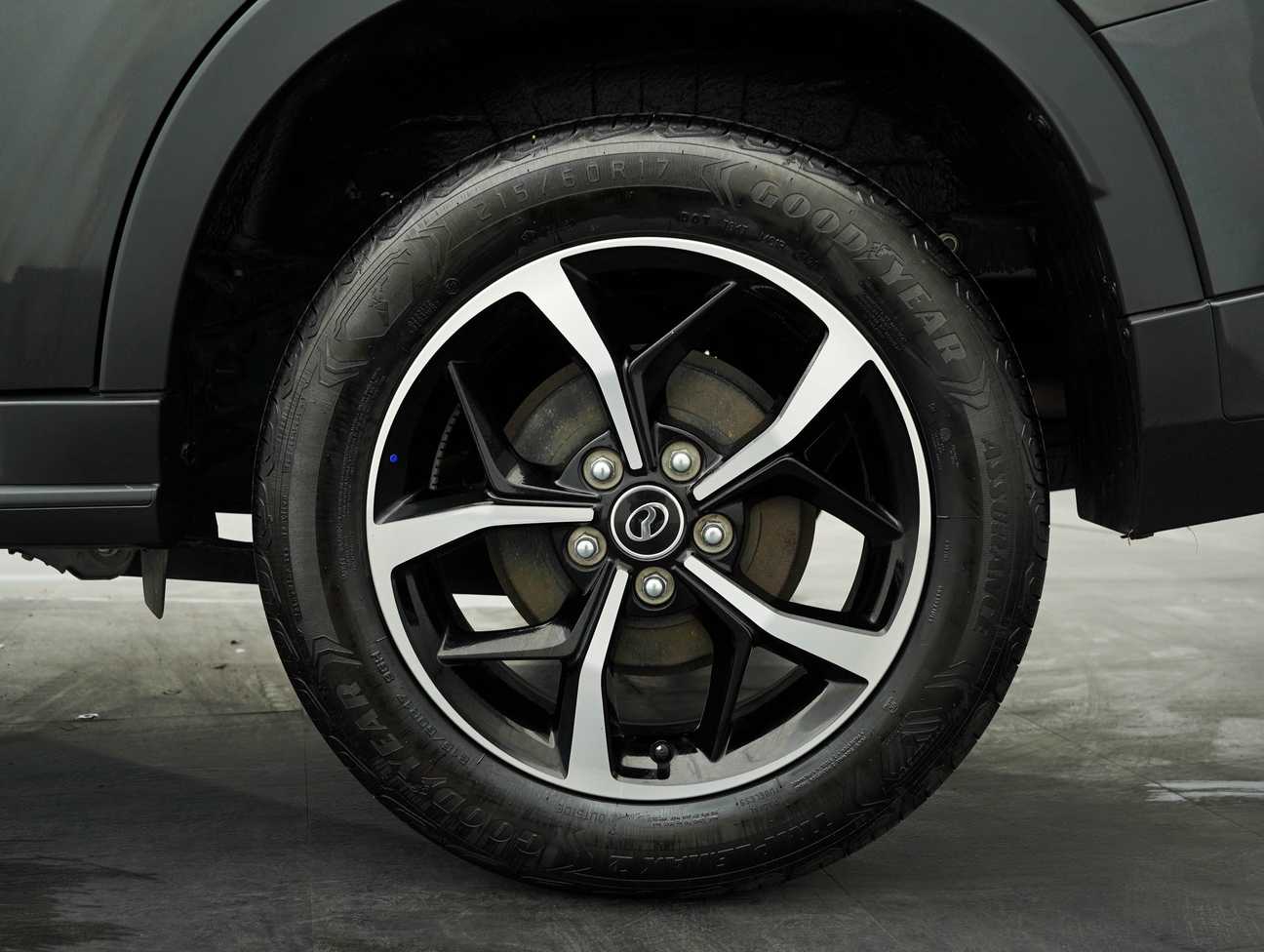 used 2020 Perodua ARUZ AV 1.5