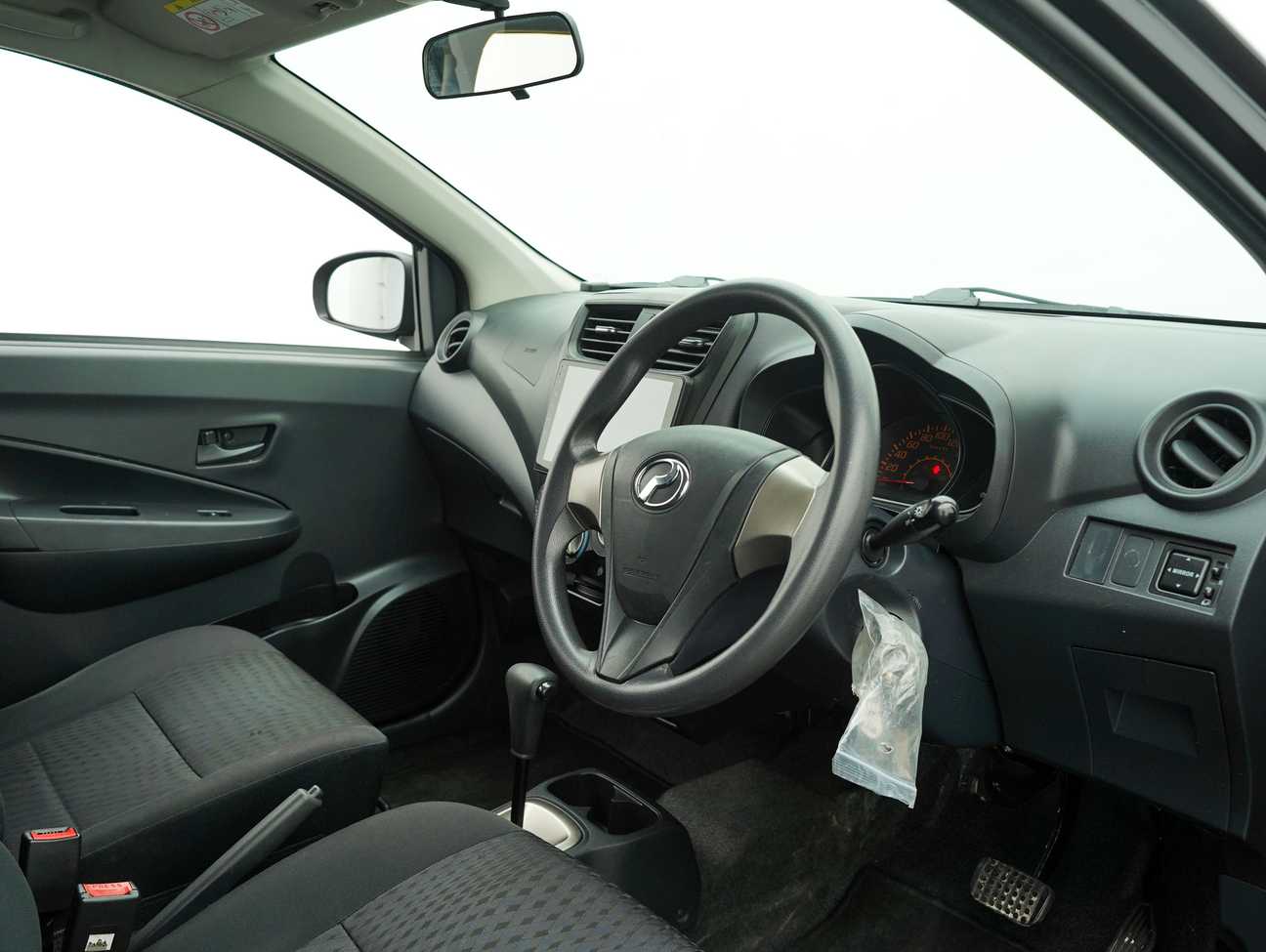 terpakai 2016 Perodua AXIA G 1.0