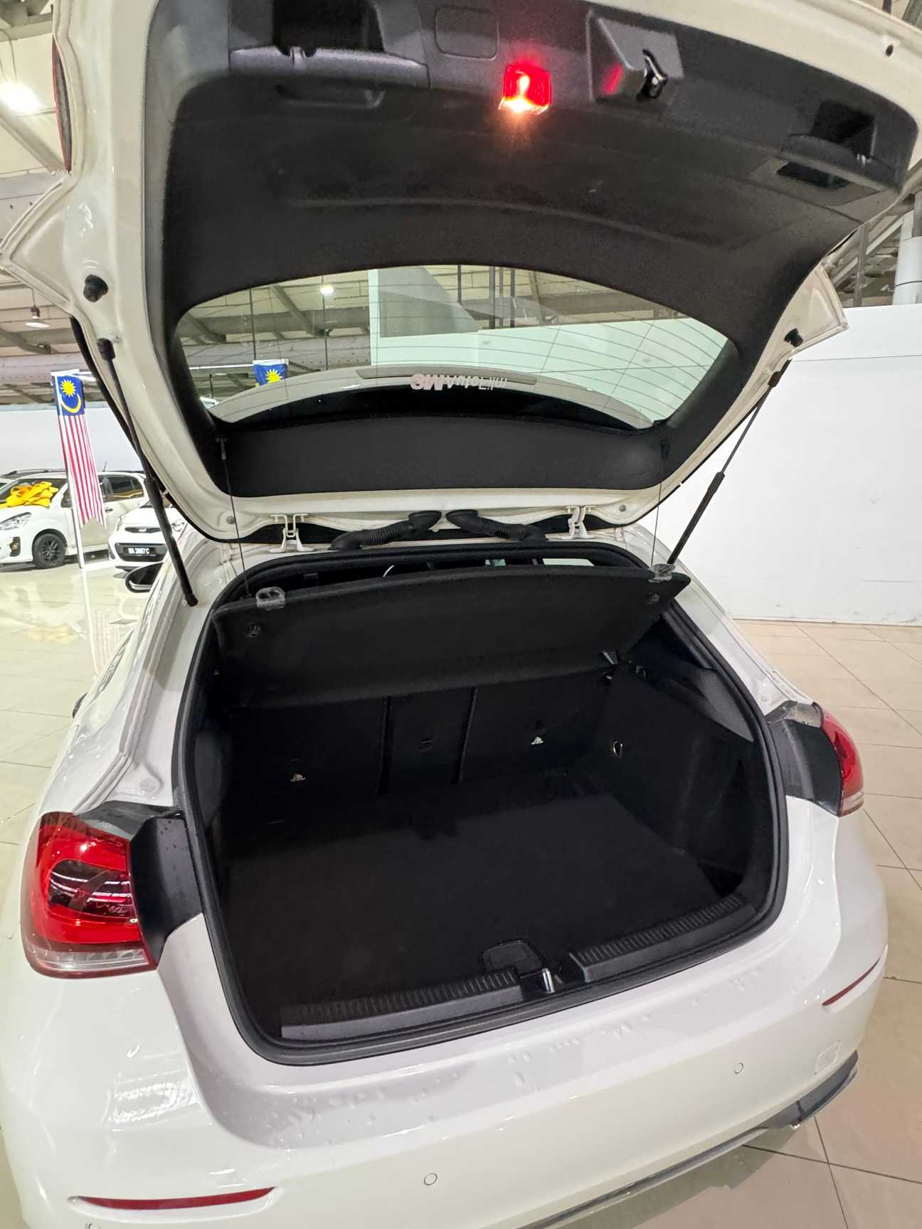 terpakai 2018 Mercedes-Benz A200 AMG Line 1.3