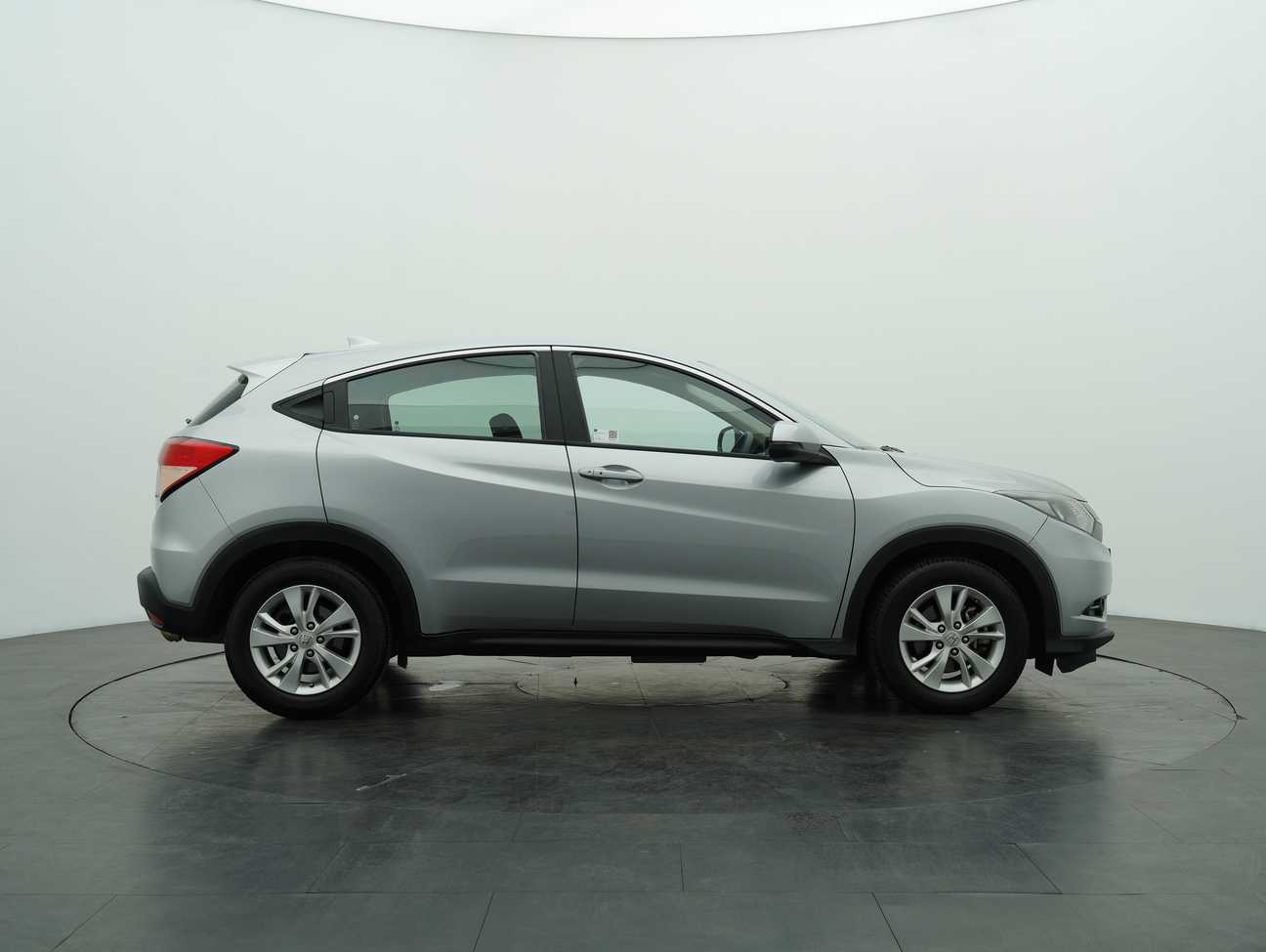terpakai 2015 Honda HR-V E 1.8