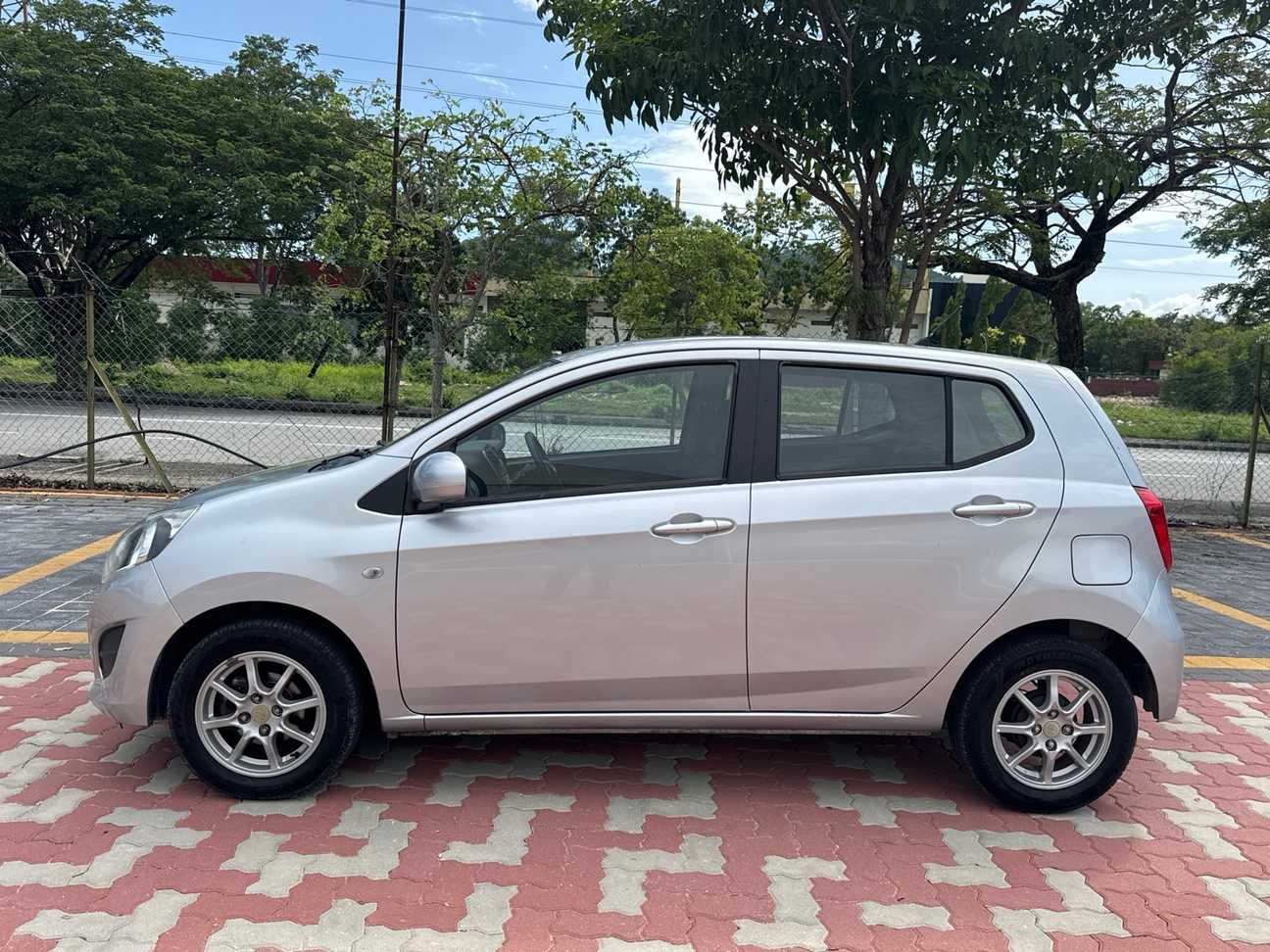 used 2016 Perodua AXIA G 1.0