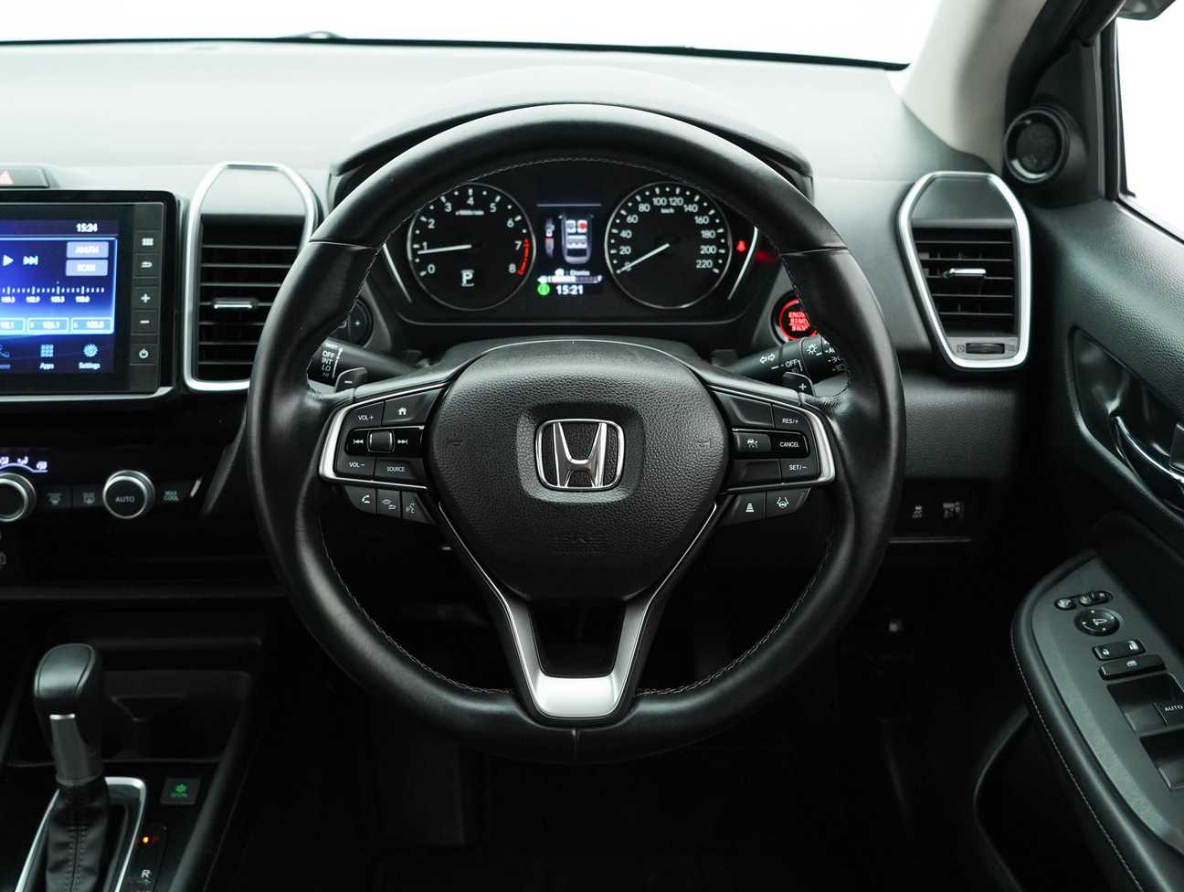 terpakai 2023 Honda City V Sensing 1.5
