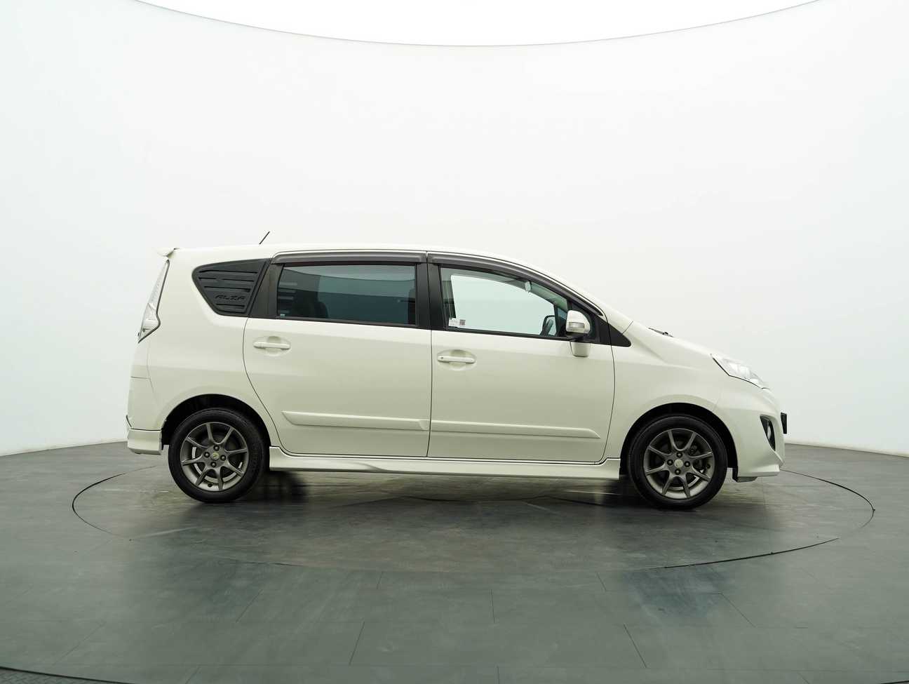 used 2015 Perodua Alza Advance 1.5