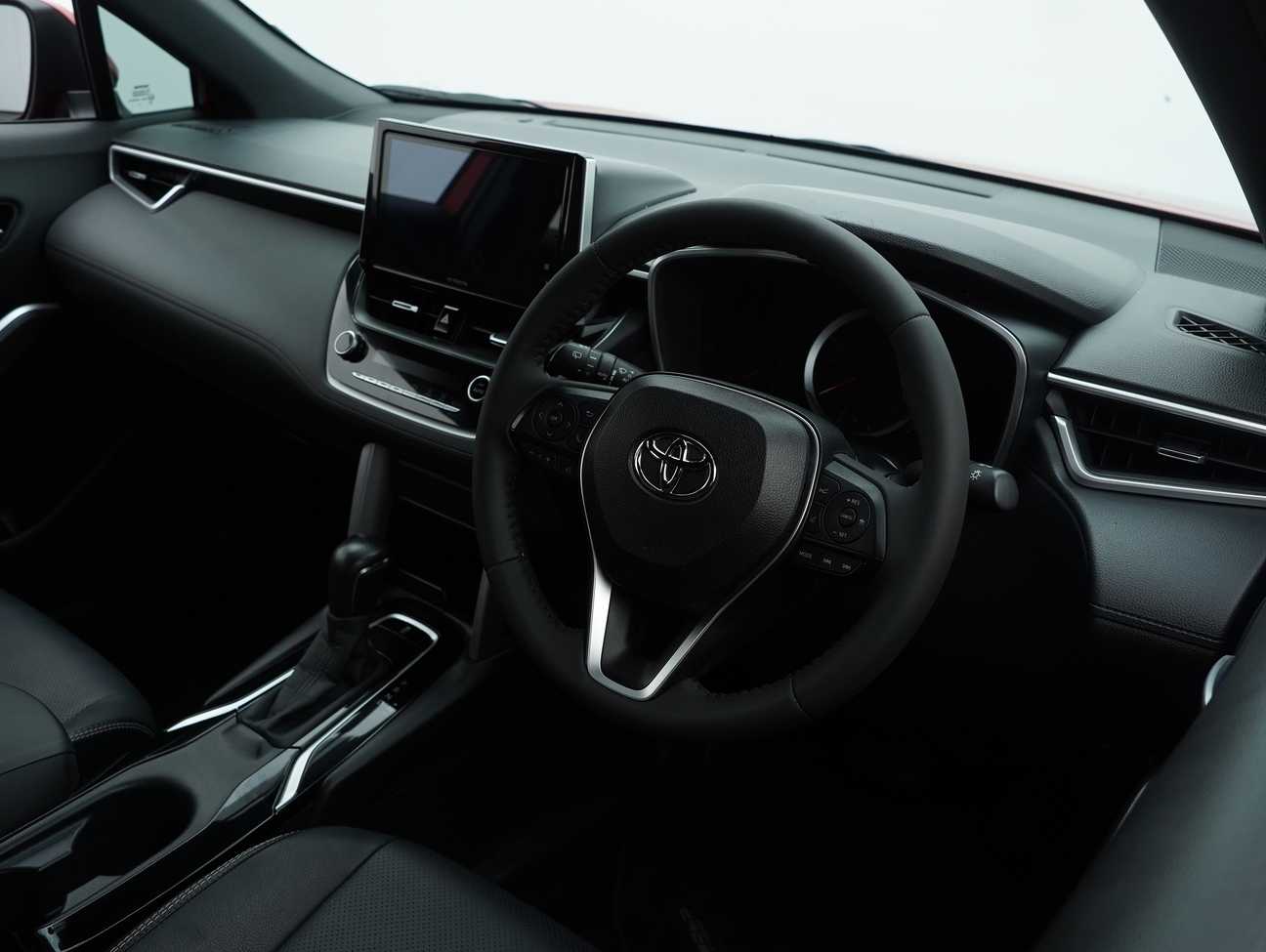 used 2022 Toyota Corolla Cross V 1.8