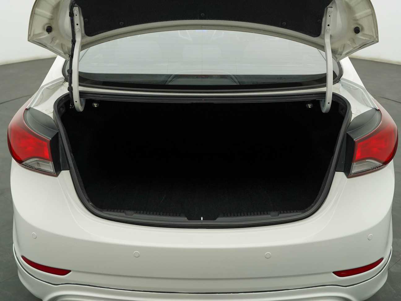 terpakai 2015 Hyundai Elantra Premium 1.6