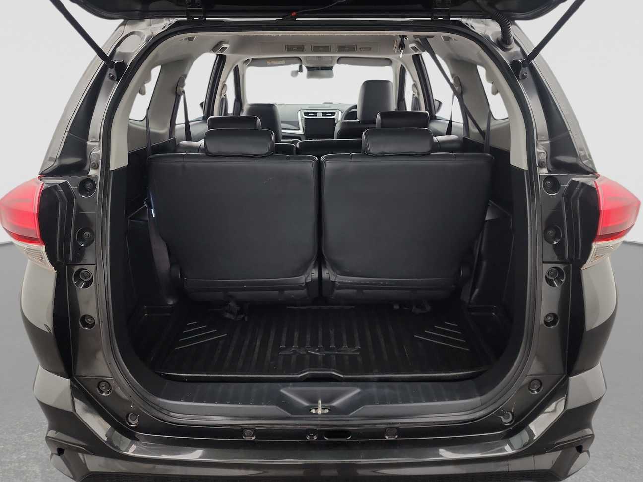 terpakai 2020 Perodua Aruz AV 1.5