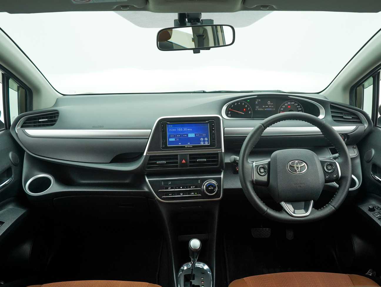 used 2017 Toyota Sienta V 1.5