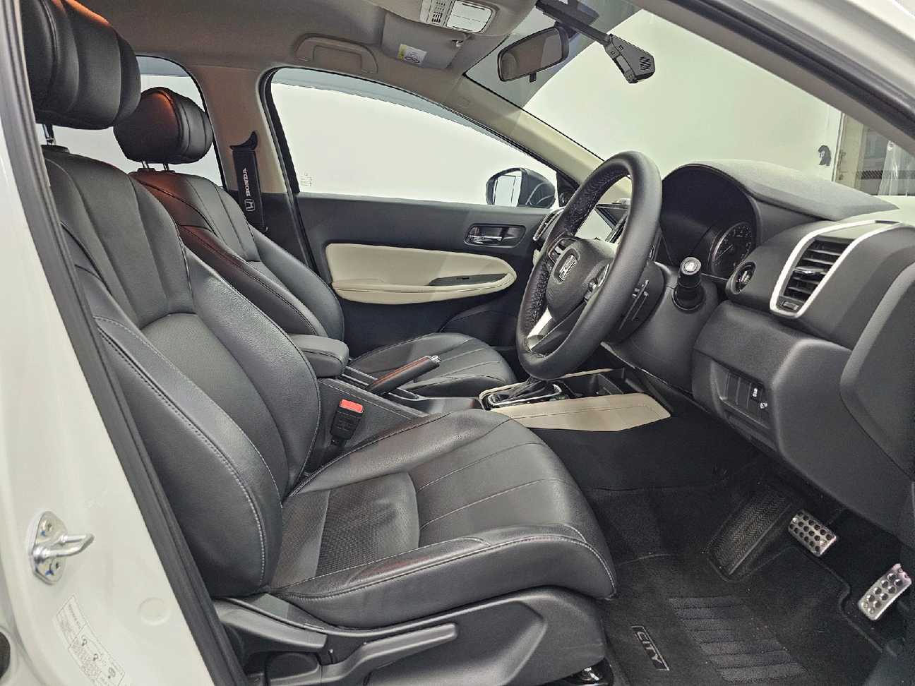 used 2022 Honda City V 1.5