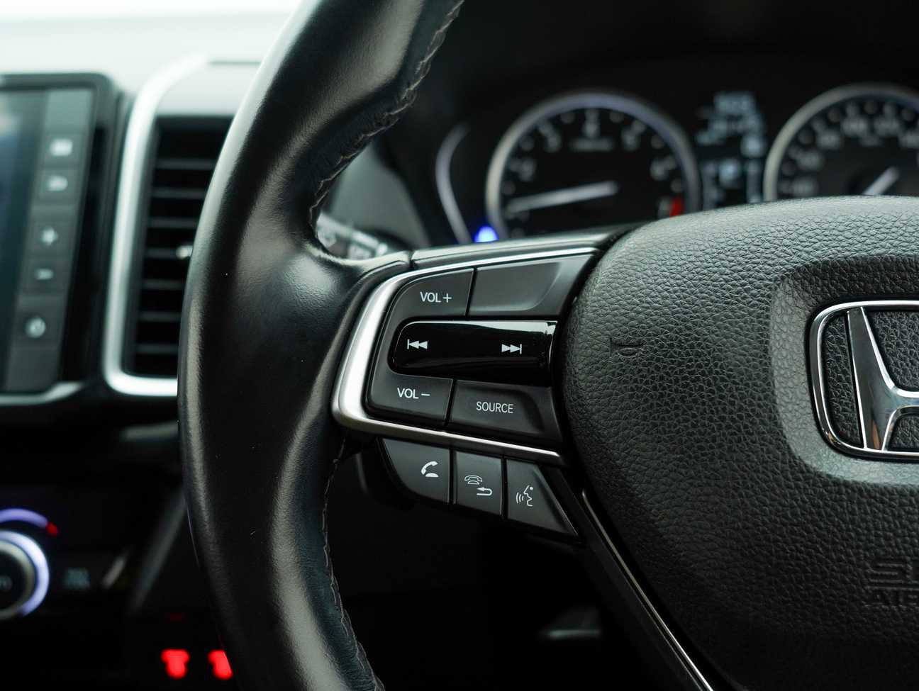 used 2020 Honda City V i-VTEC 1.5