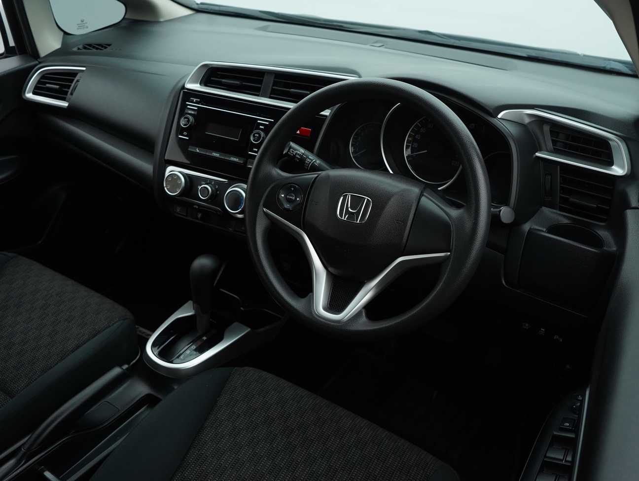 terpakai 2014 Honda Jazz E 1.5