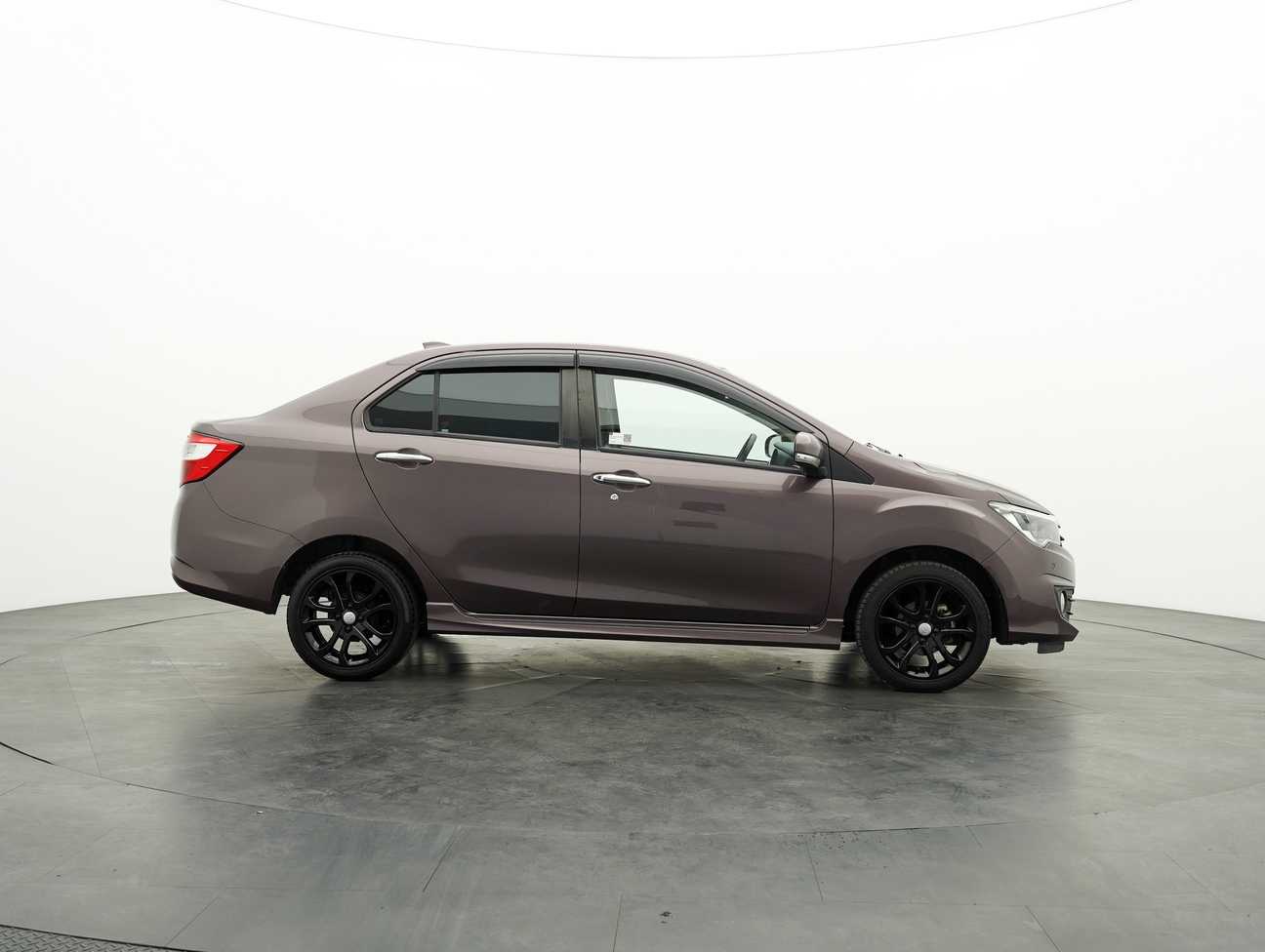 terpakai 2017 Perodua Bezza Advance Premium 1.3