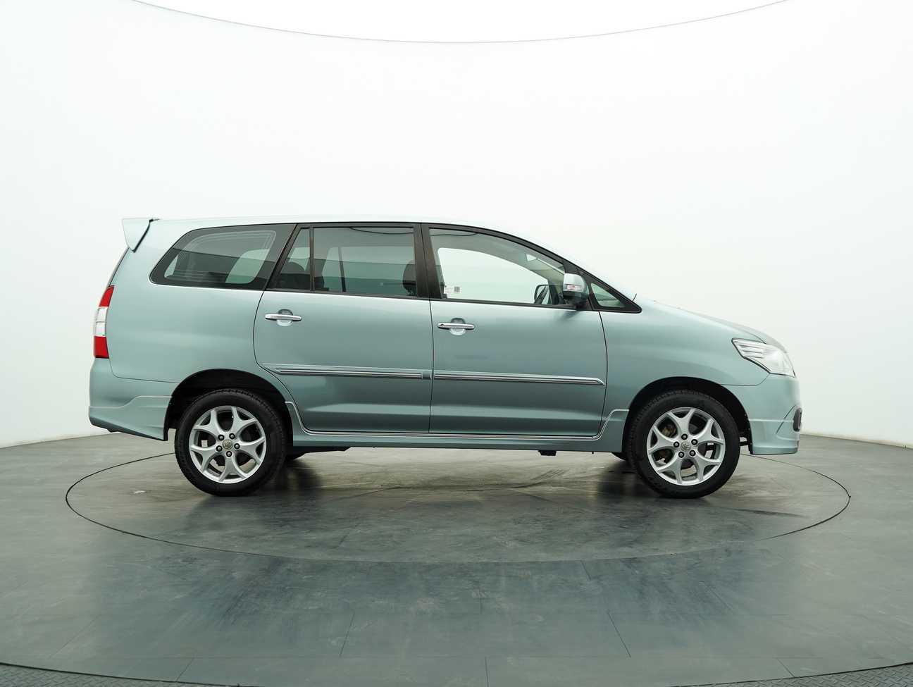 used 2015 Toyota Innova G 2.0