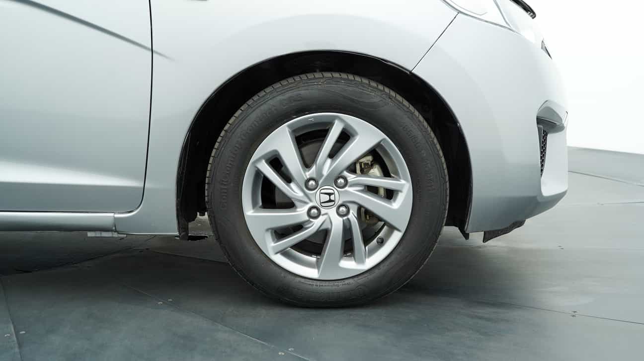 used 2016 Honda JAZZ E 1.5