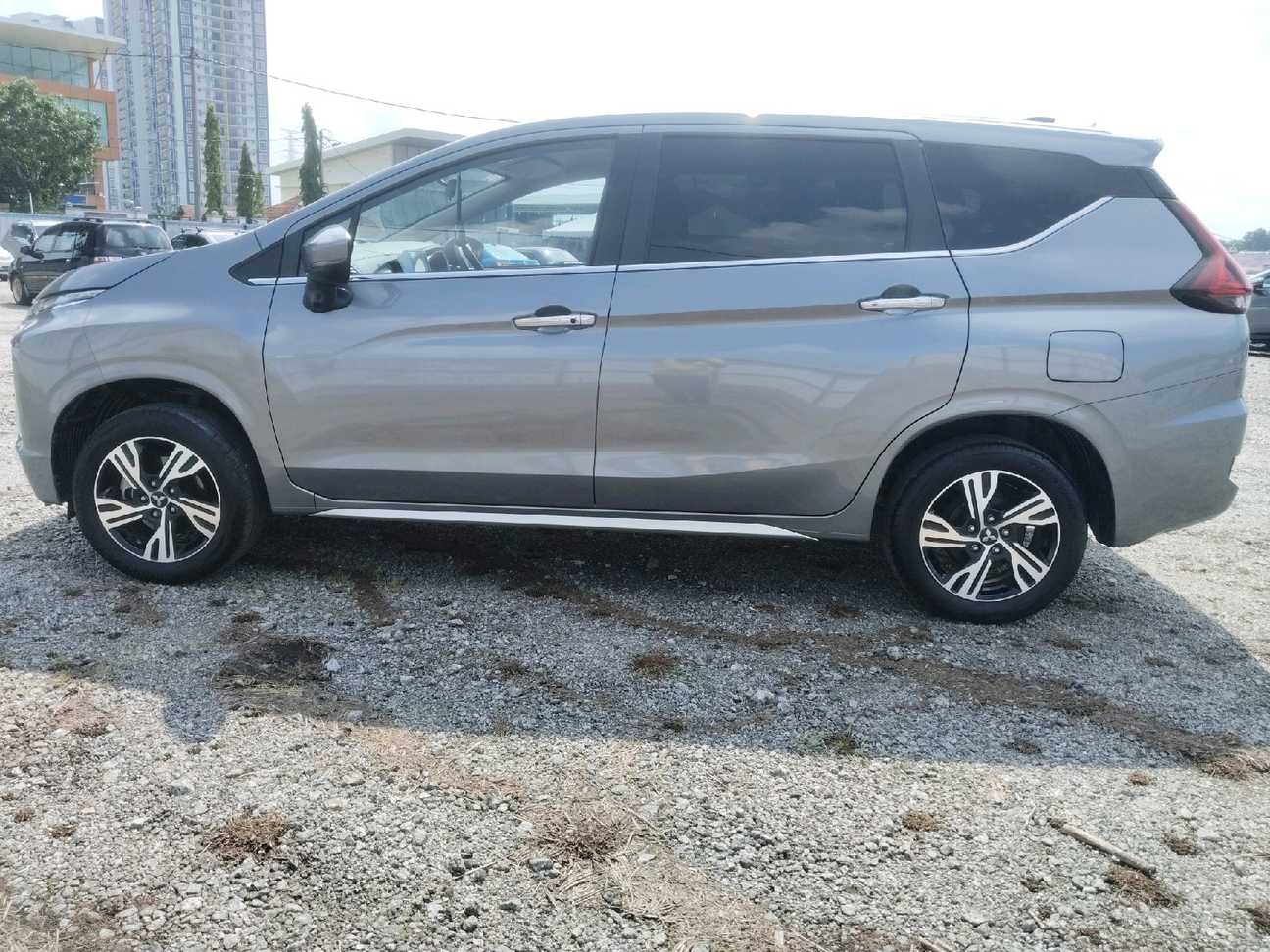 used 2023 Mitsubishi Xpander  1.5