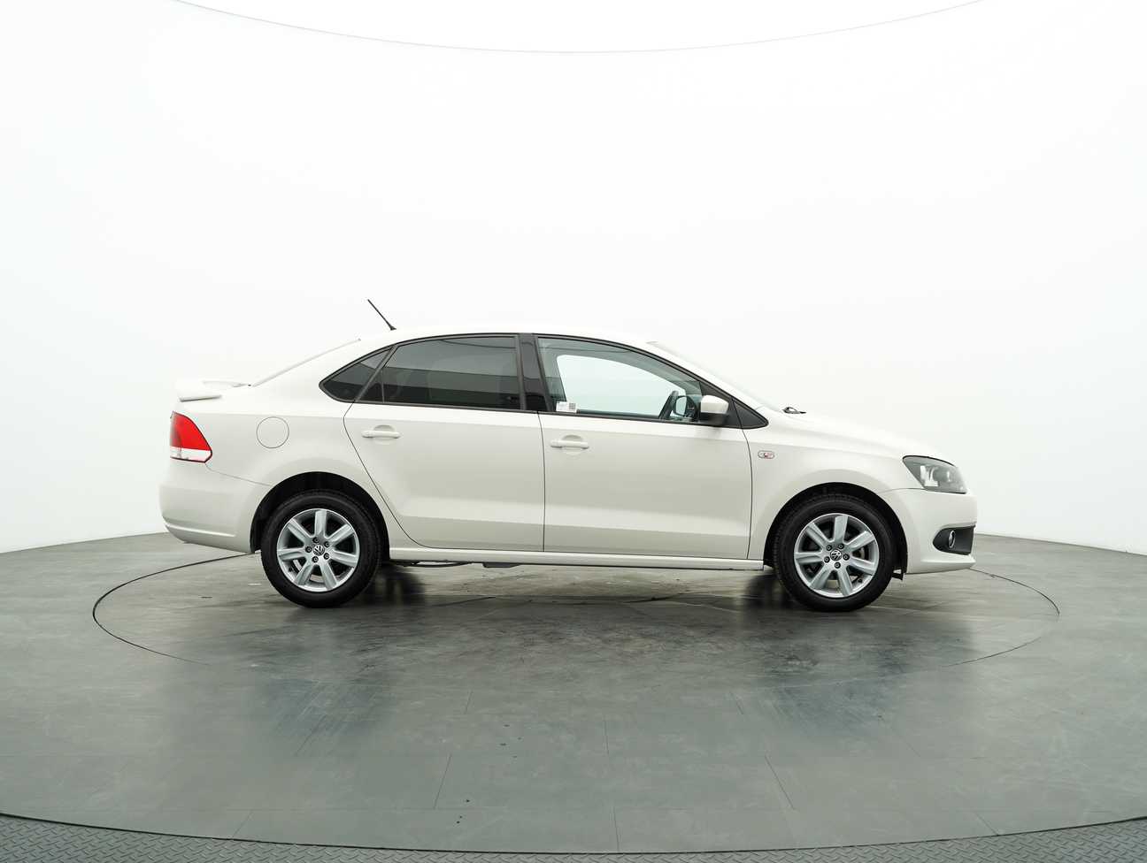 used 2015 Volkswagen Polo  1.6
