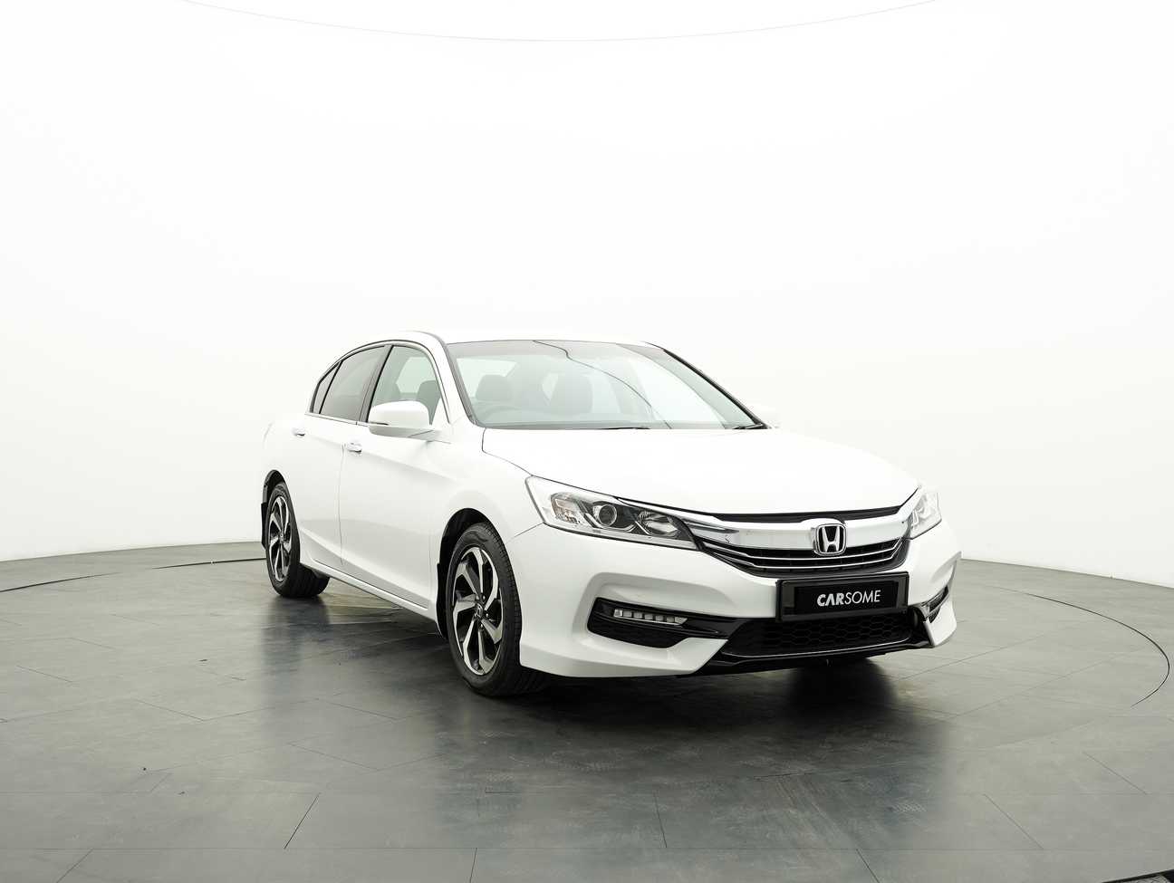 used 2017 Honda Accord VTi-L 2.0