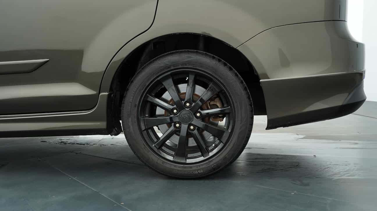 used 2015 Proton EXORA FL 1.6