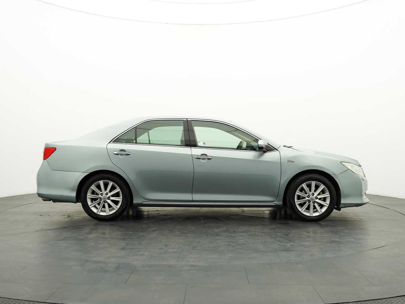used 2012 Toyota Camry V 2.5