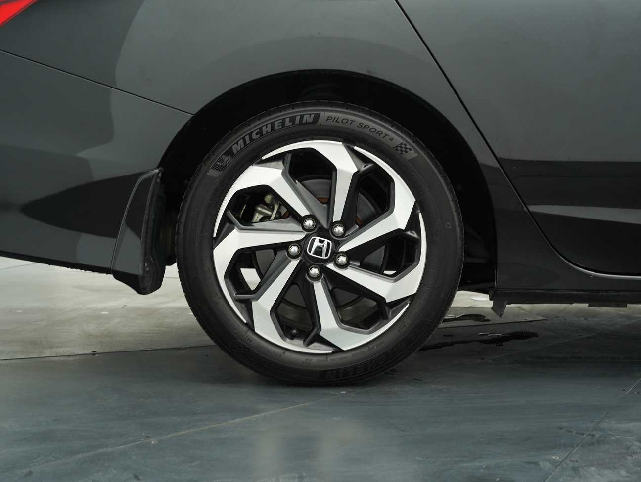 used 2018 Honda ACCORD VTI-L 2.0