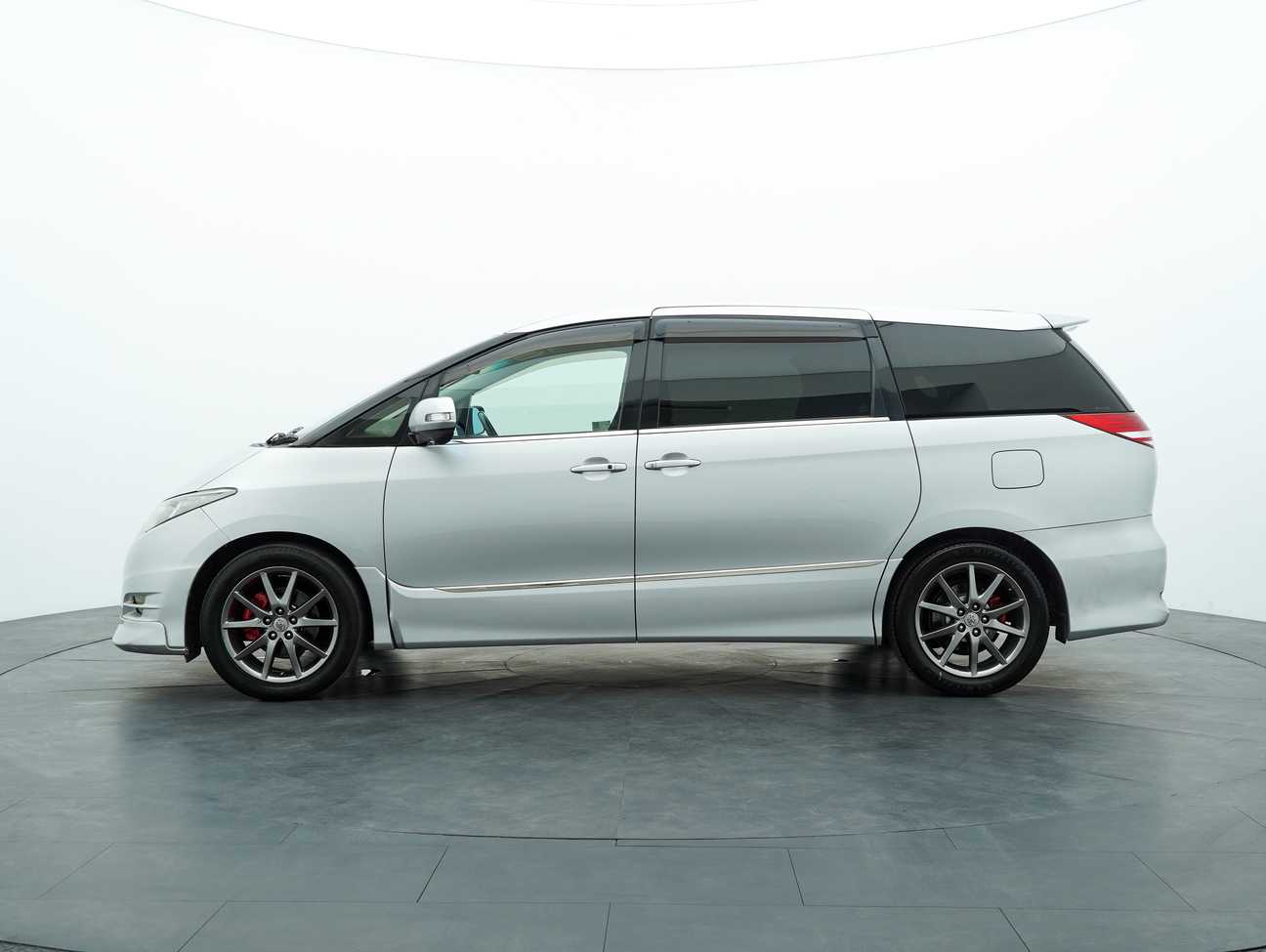 terpakai 2007 Toyota Estima Aeras 2.4