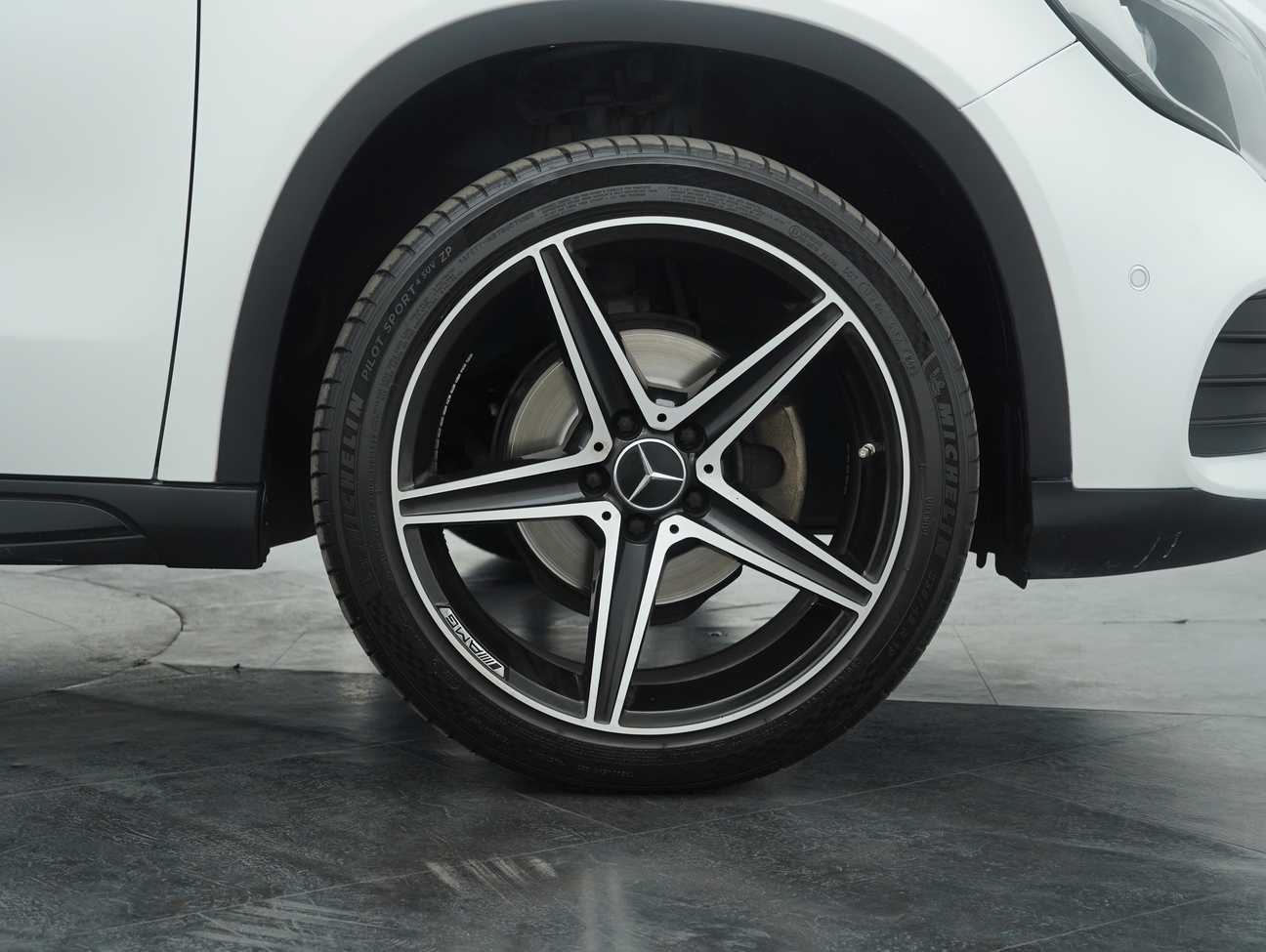 terpakai 2018 Mercedes-Benz GLA200 Night Edition 1.6