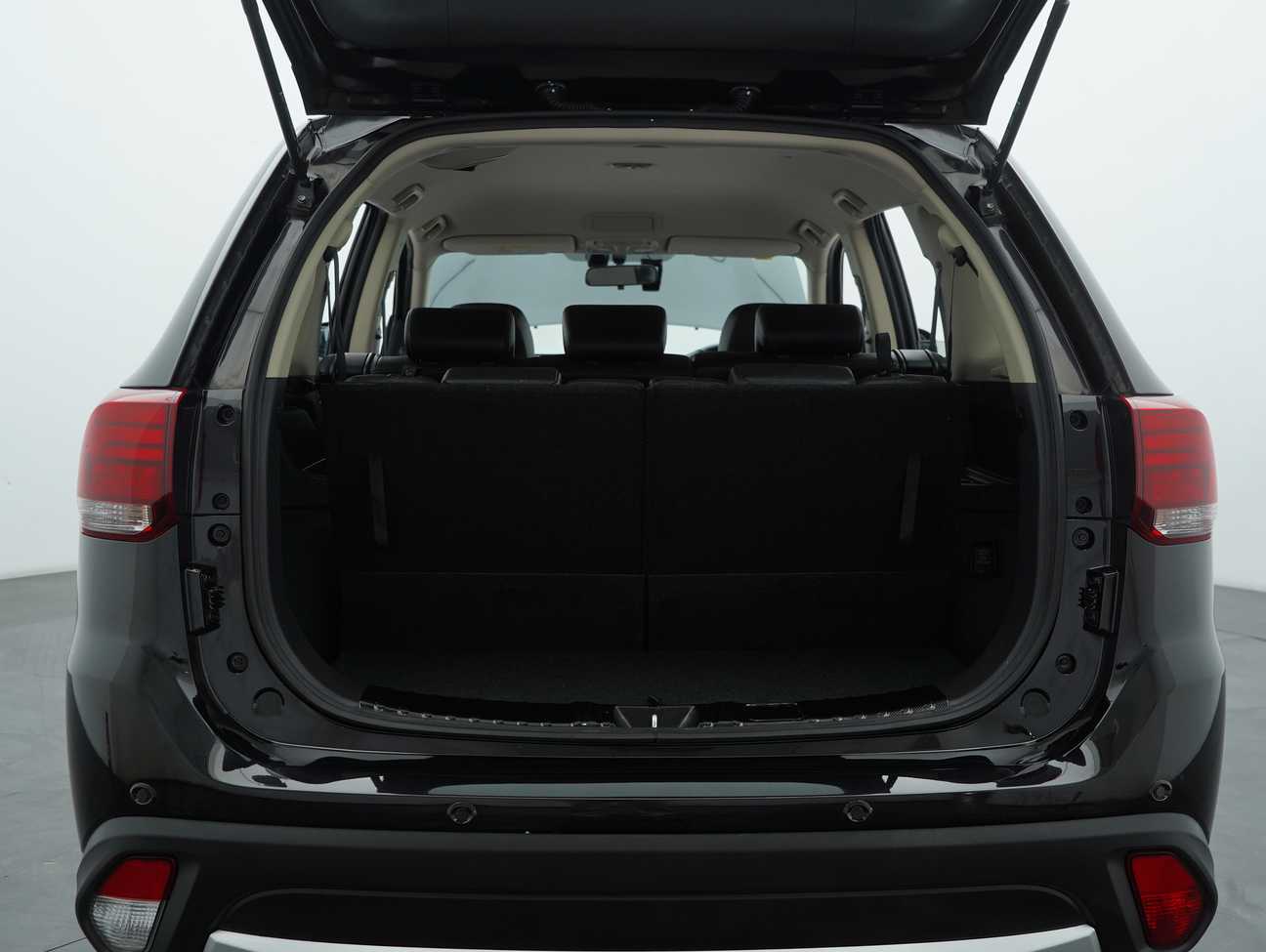 terpakai 2019 Mitsubishi Outlander  2.0