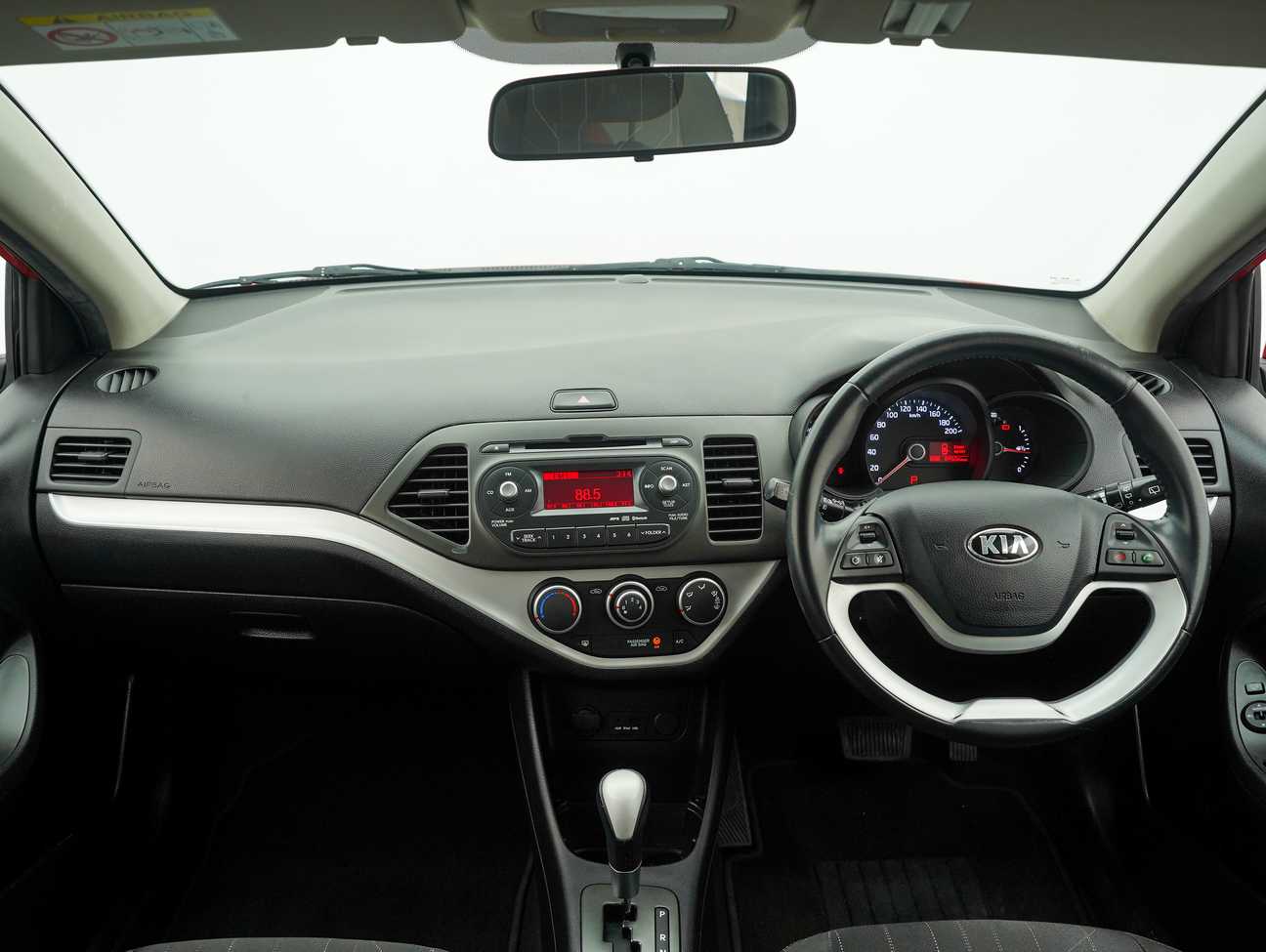 terpakai 2015 Kia Picanto  1.2