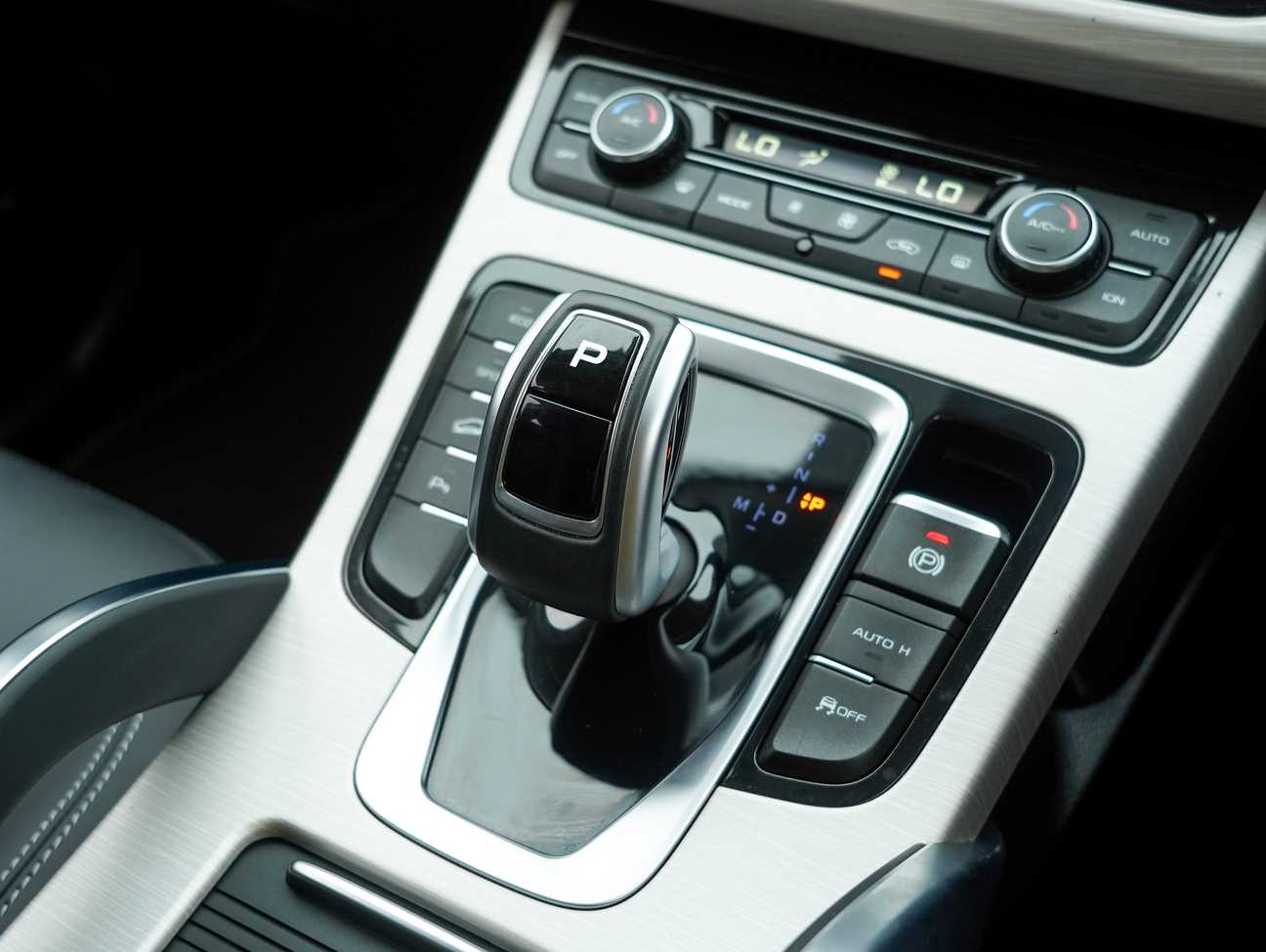 used 2020 Proton X70 TGDI Executive 1.8