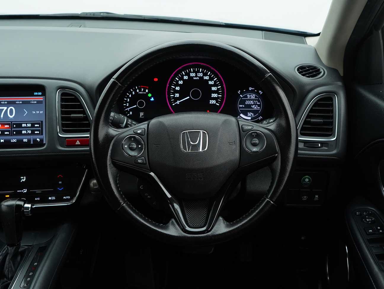 used 2015 Honda HR-V V 1.8