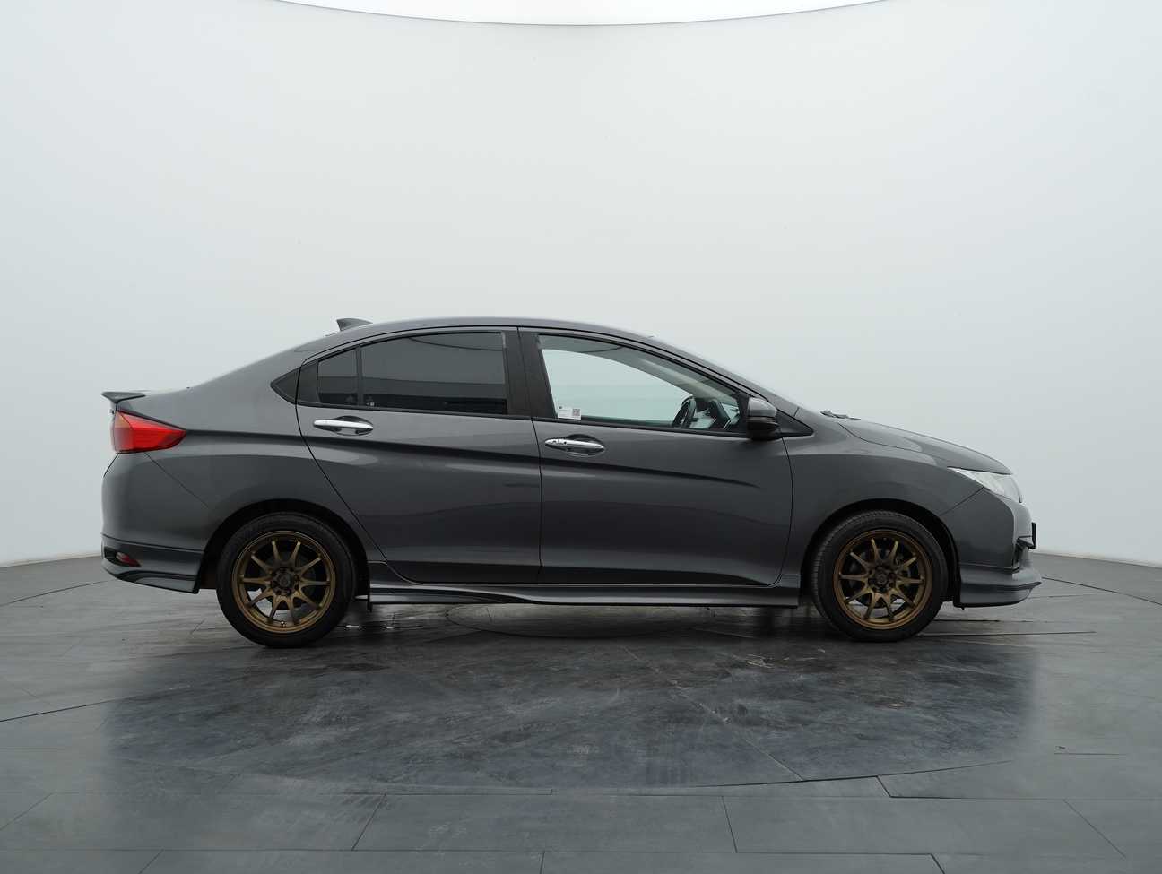 used 2015 Honda City V 1.5