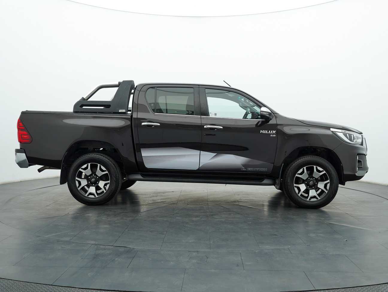 used 2018 Toyota Hilux L-Edition Dual Cab 2.8