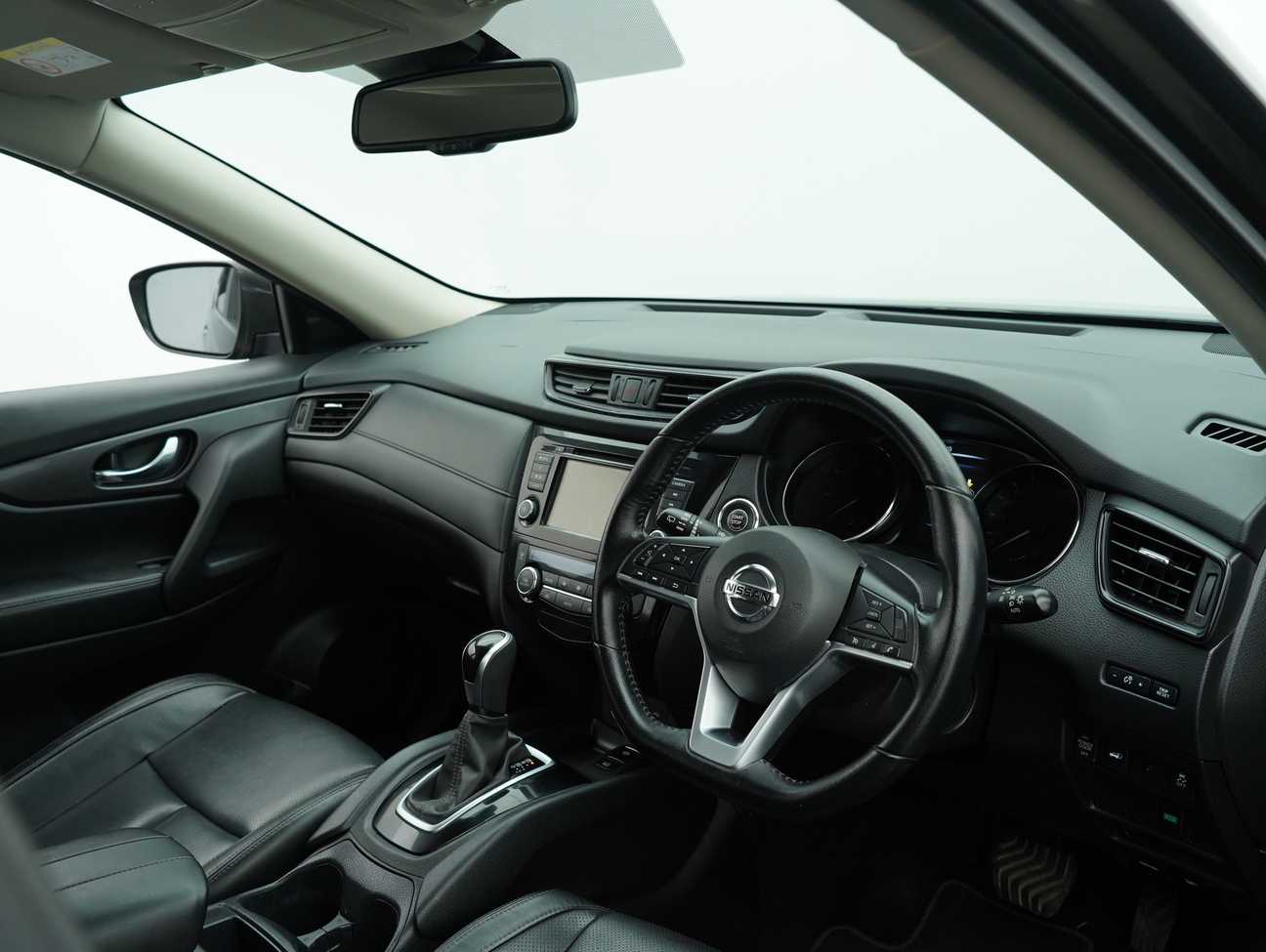 used 2021 Nissan X-Trail Mid 2.0