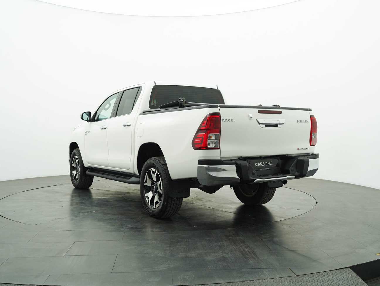 used 2018 Toyota Hilux L-Edition Dual Cab 2.8