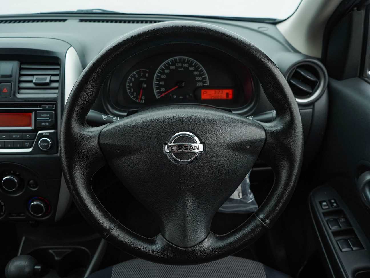 terpakai 2016 Nissan Almera E 1.5