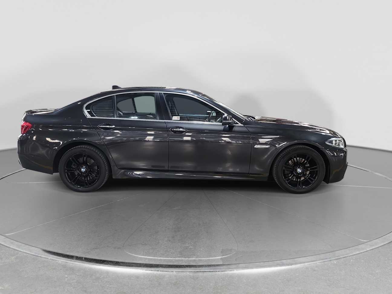 used 2014 BMW 520i  2.0