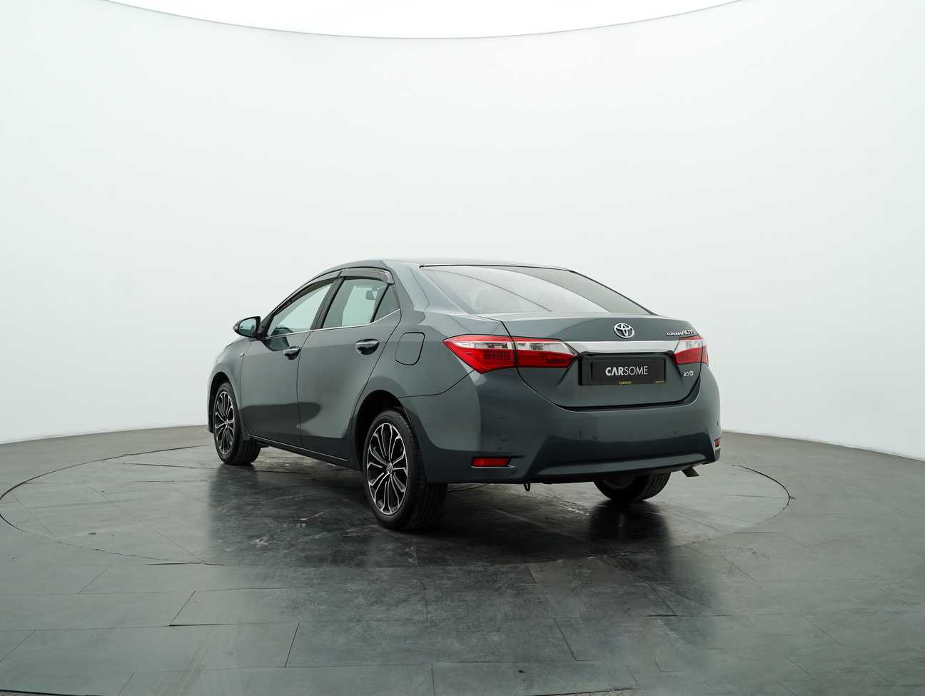 used 2014 Toyota Corolla Altis V 2.0