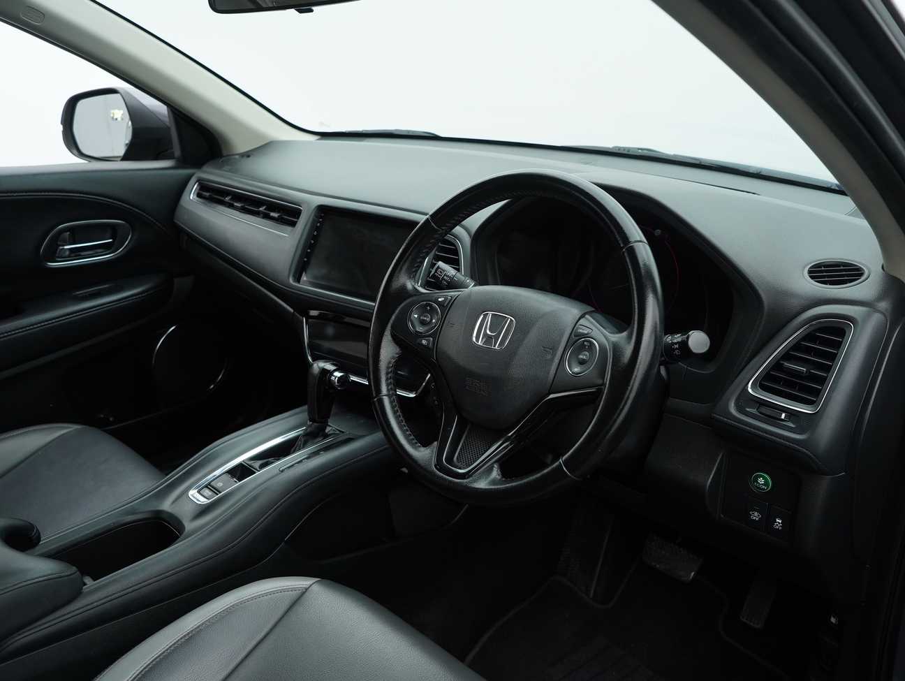 used 2015 Honda HR-V V 1.8