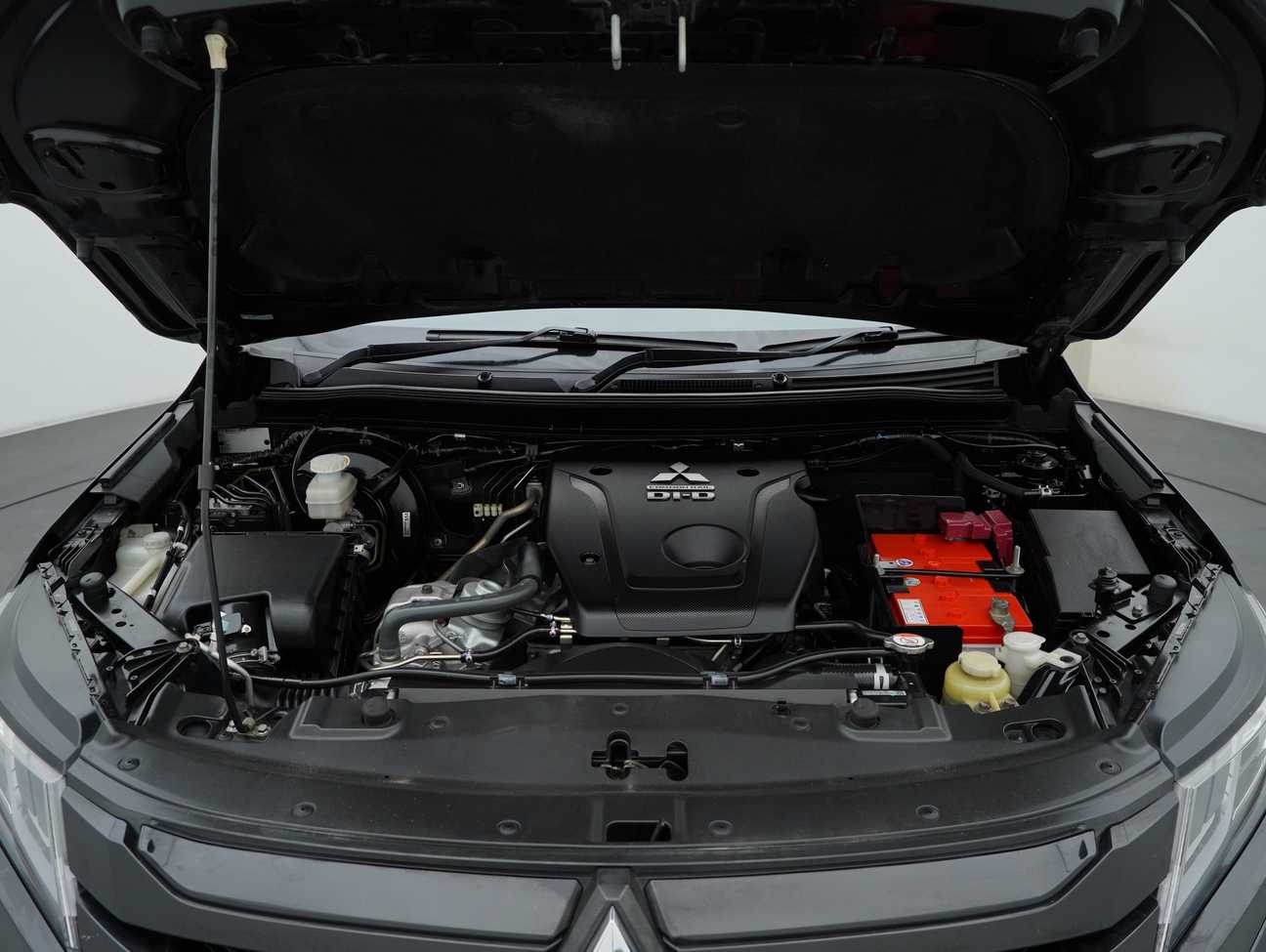 terpakai 2022 Mitsubishi Triton VGT Athlete Dual Cab 4X4 2.4