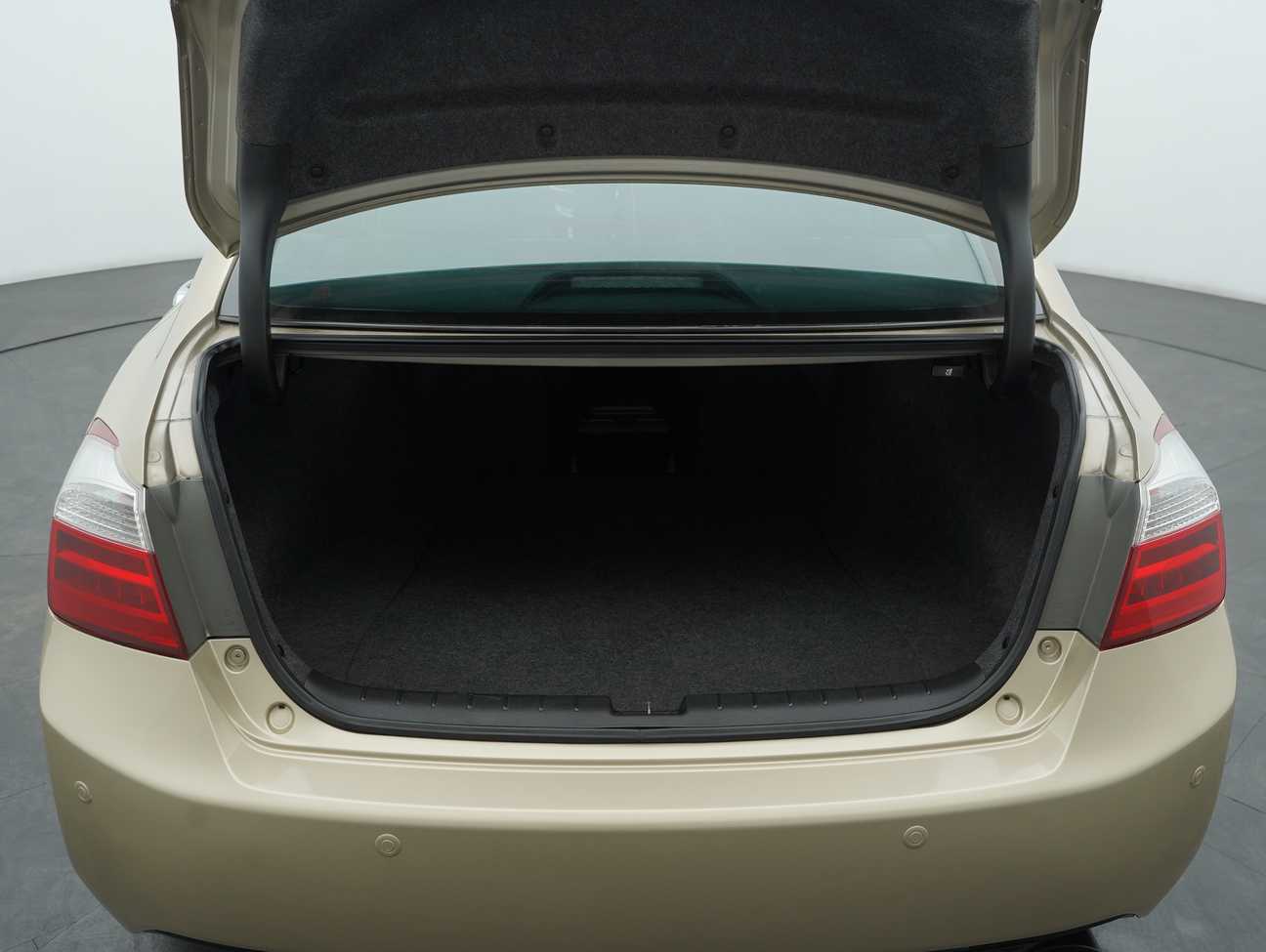 terpakai 2014 Honda Accord VTi-L 2.0