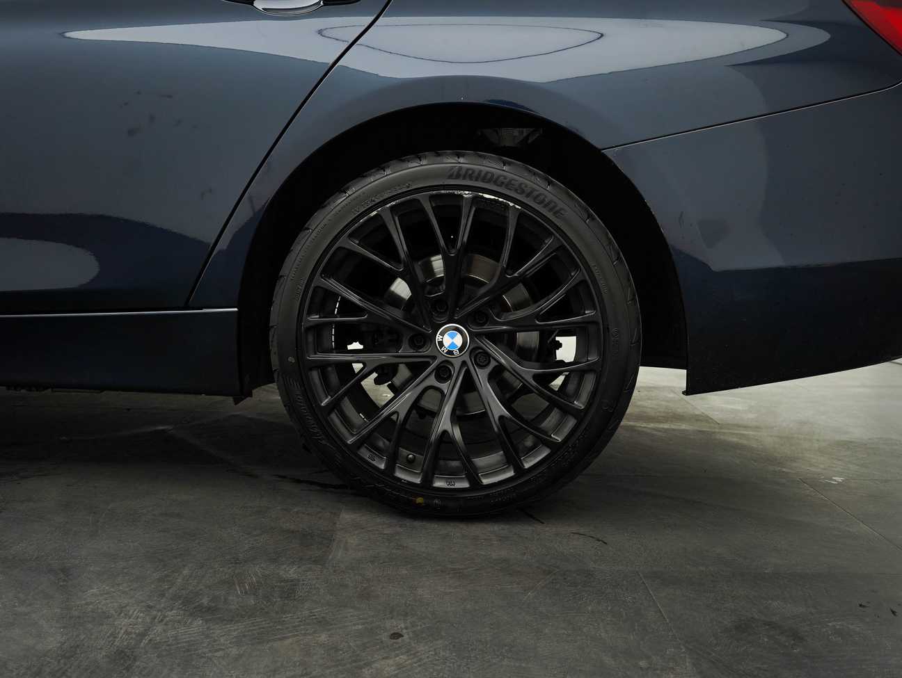 used 2016 BMW 318i Luxury 1.5