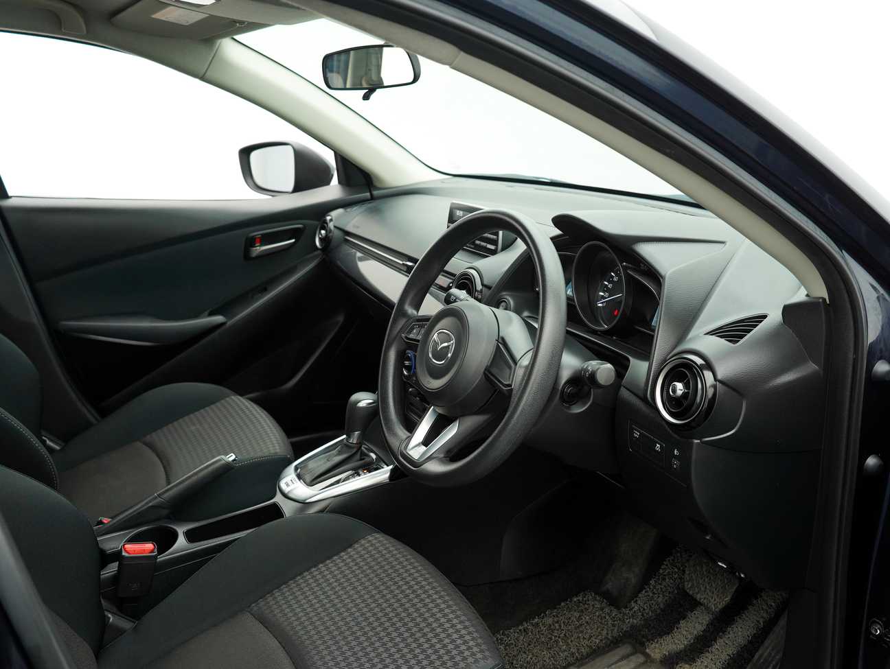 terpakai 2019 Mazda 2 SKYACTIV-G Mid Spec 1.5