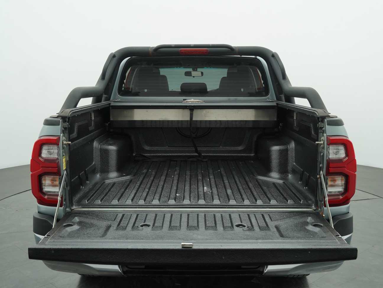 used 2021 Toyota Hilux V Dual Cab 2.4