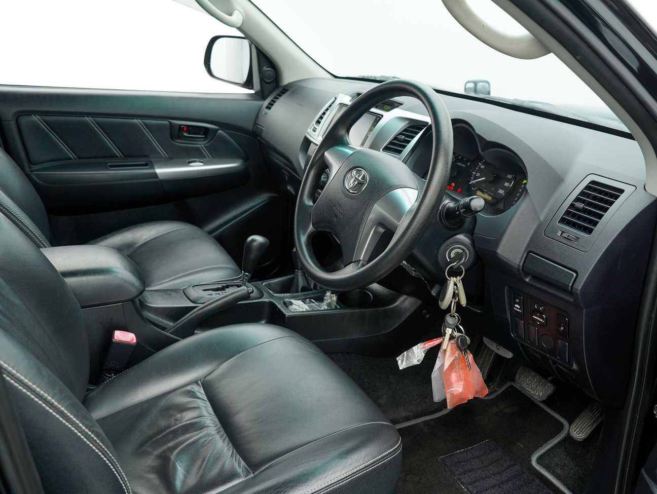 used 2015 Toyota HILUX DOUBLE CAB 2.5